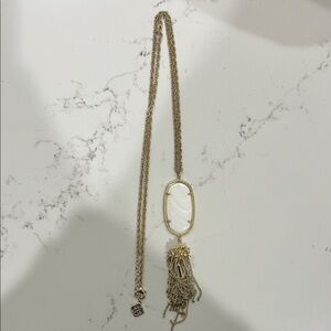 Elegant Gold and White Pendant Necklace